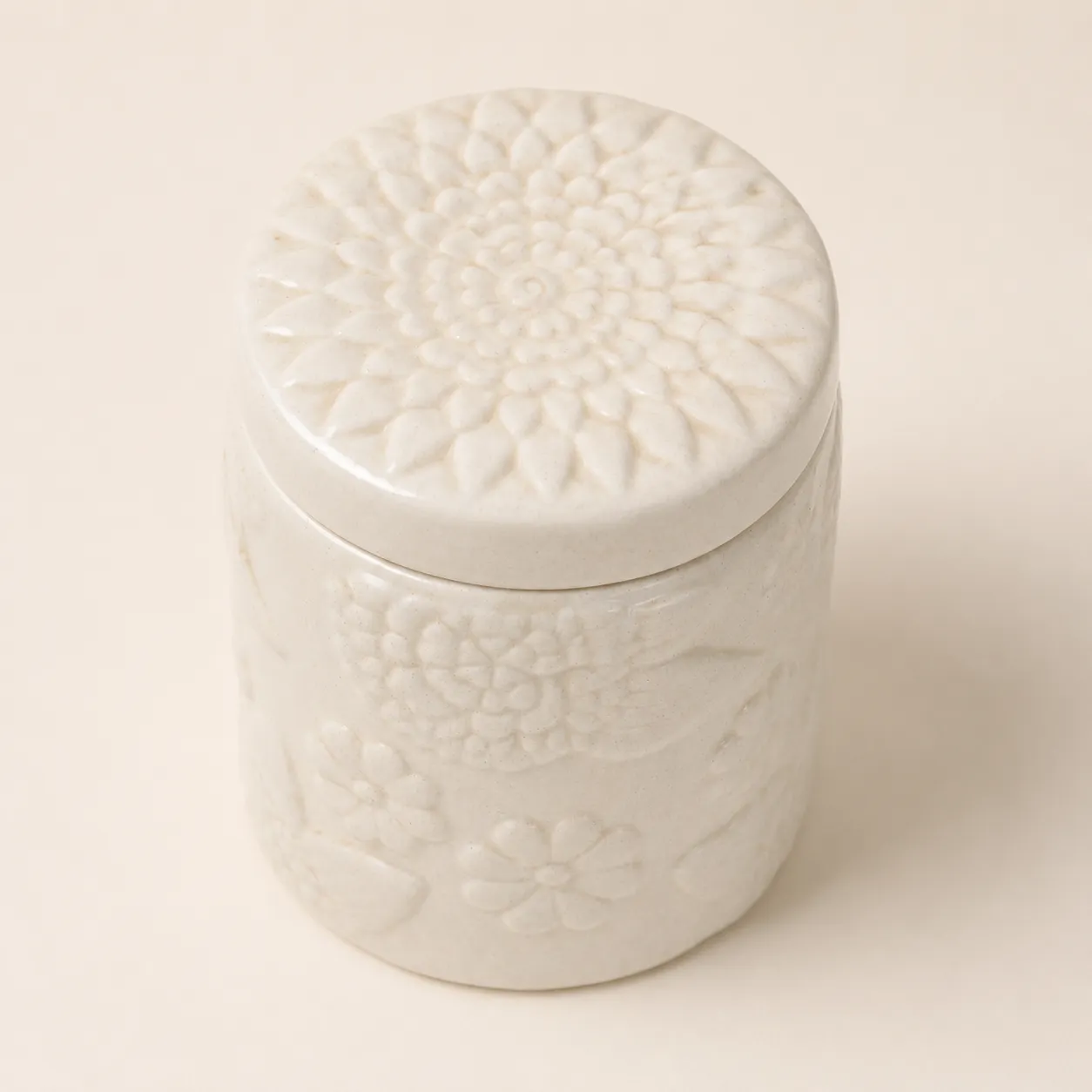 WHITE EMBOSSED JAR - Image 2